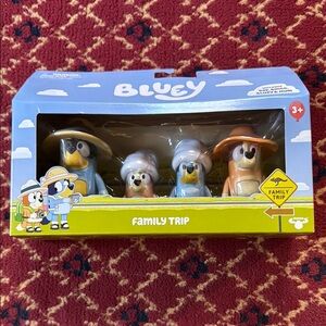 Bluey Family Trip Toy Set - to the beach! 🏖️